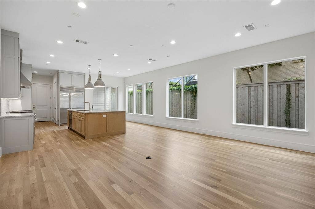 4404 Normandy Avenue, University Park, TX 75205 4404 Normandy Avenue, University Park, TX 75205