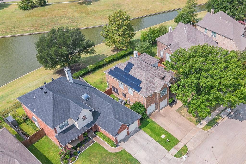 10503 Waters Drive, Irving, TX 75063 10503 Waters Drive, Irving, TX 75063