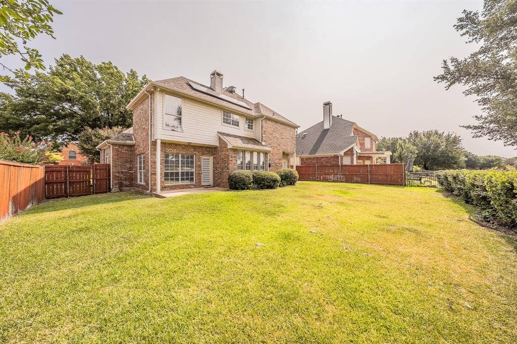 10503 Waters Drive, Irving, TX 75063 10503 Waters Drive, Irving, TX 75063
