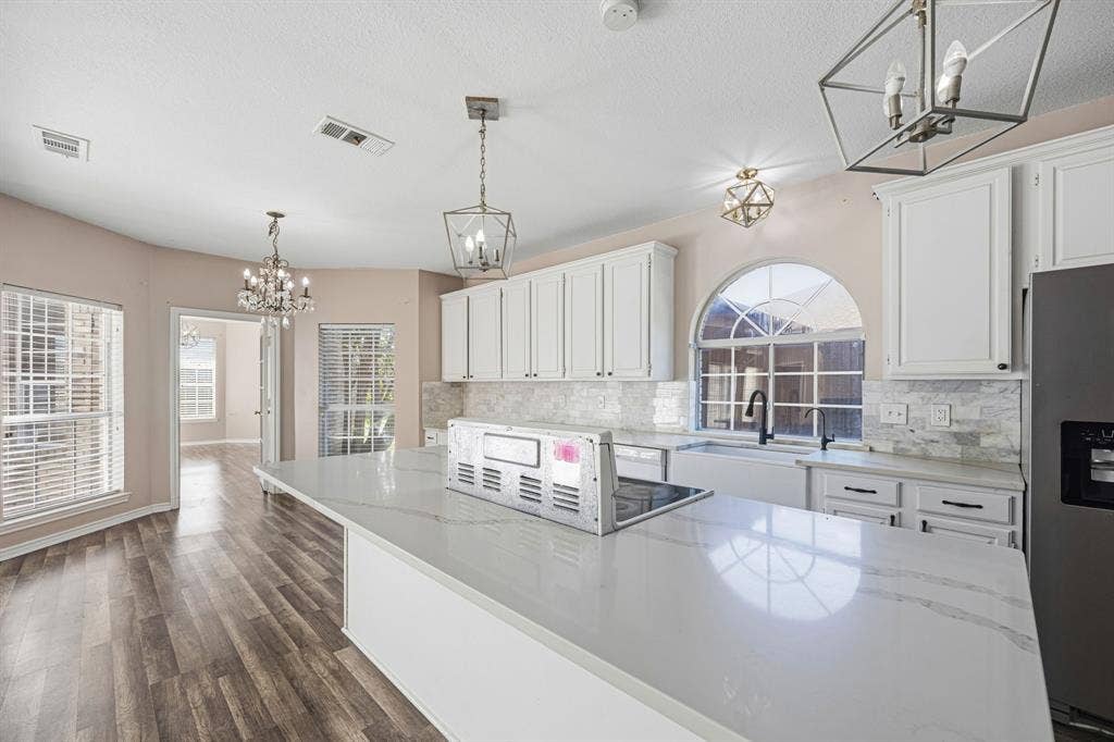 822 Sycamore Creek Road, Allen, TX 75002 822 Sycamore Creek Road, Allen, TX 75002