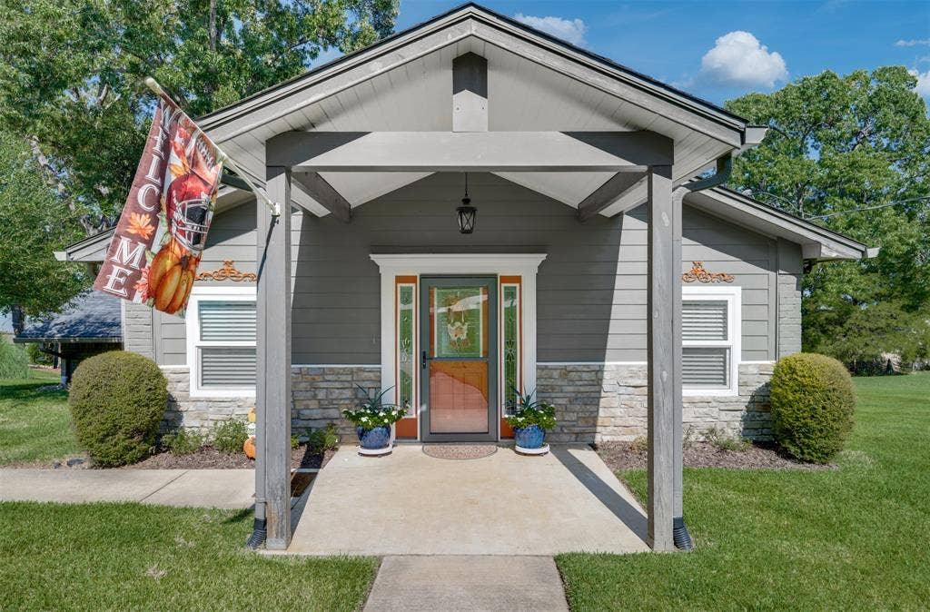 10638 Circle Point, Frankston, TX 75763 10638 Circle Point, Frankston, TX 75763