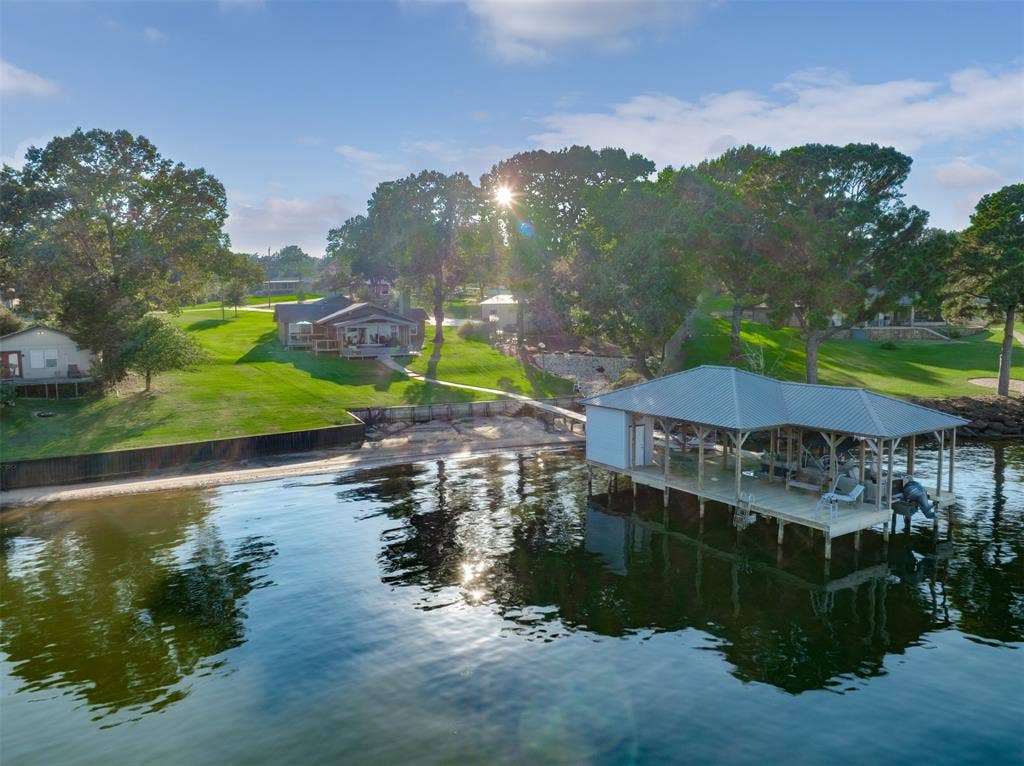10638 Circle Point, Frankston, TX 75763 10638 Circle Point, Frankston, TX 75763