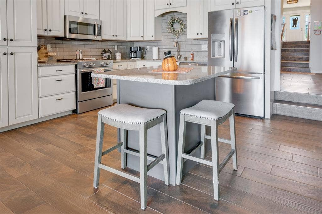 10638 Circle Point, Frankston, TX 75763 10638 Circle Point, Frankston, TX 75763