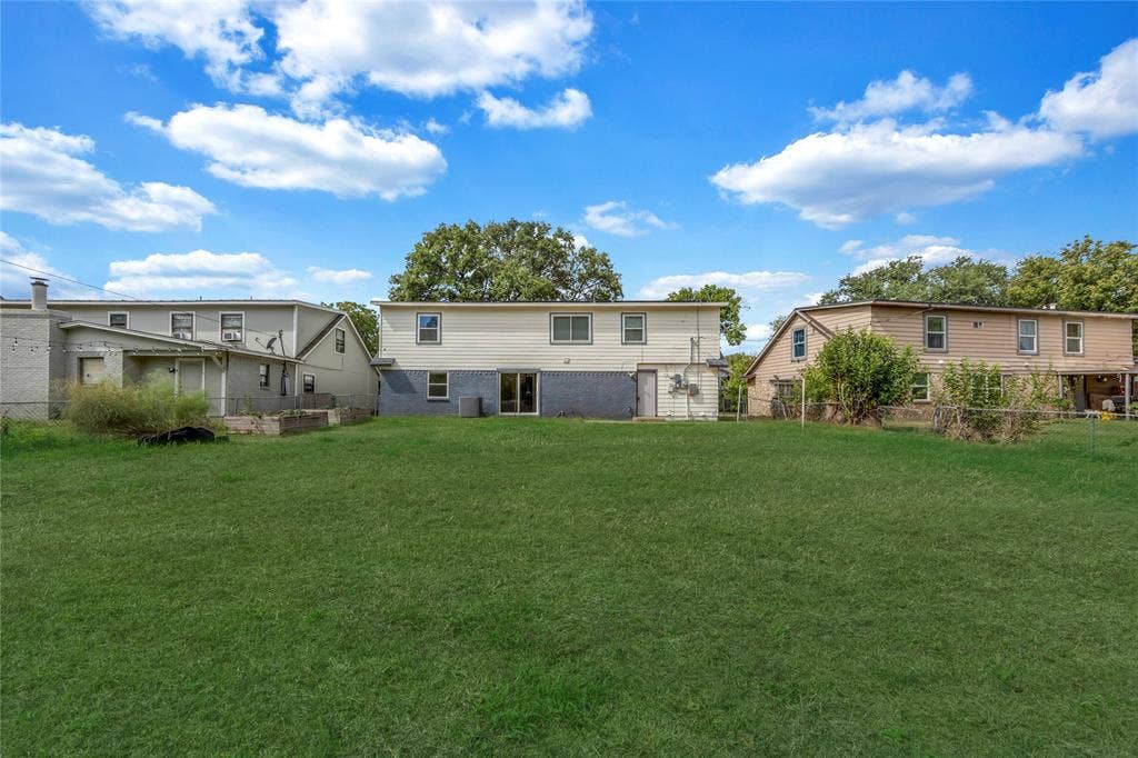 2808 Live Oak Drive, Mesquite, TX 75150 2808 Live Oak Drive, Mesquite, TX 75150