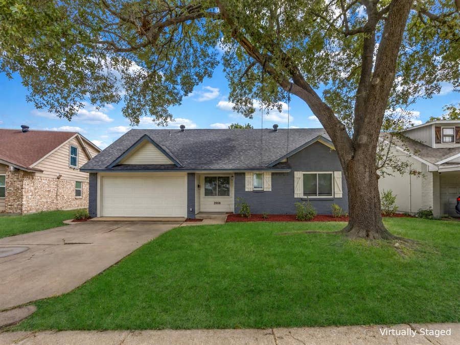 Property photo for 2808 Live Oak Drive, Mesquite, TX