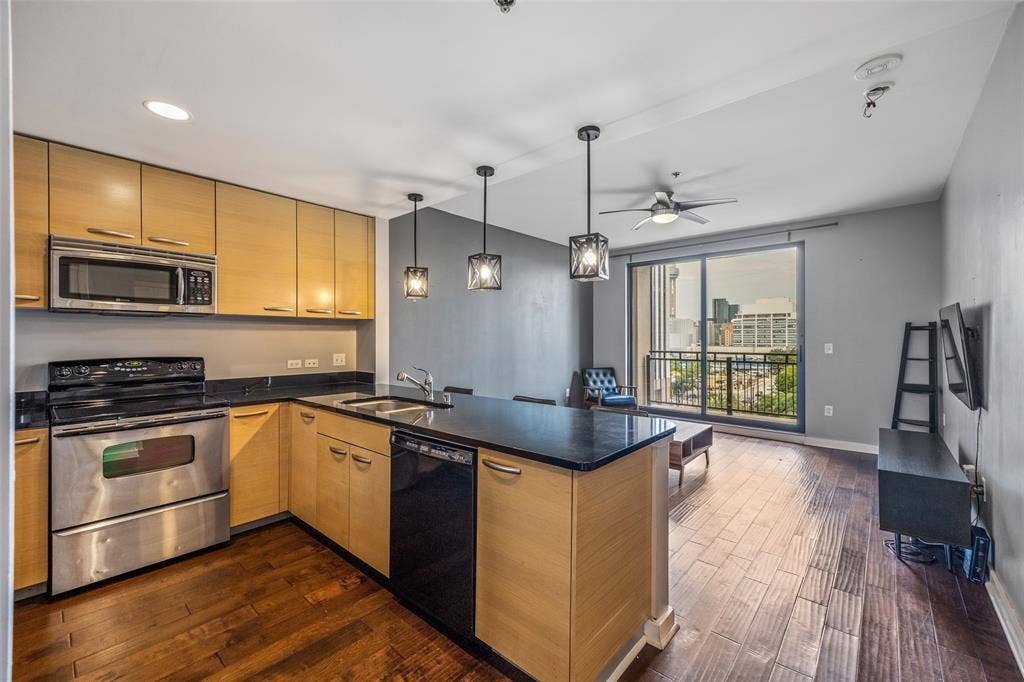 1200 Main Street, #503, Dallas, TX 75202