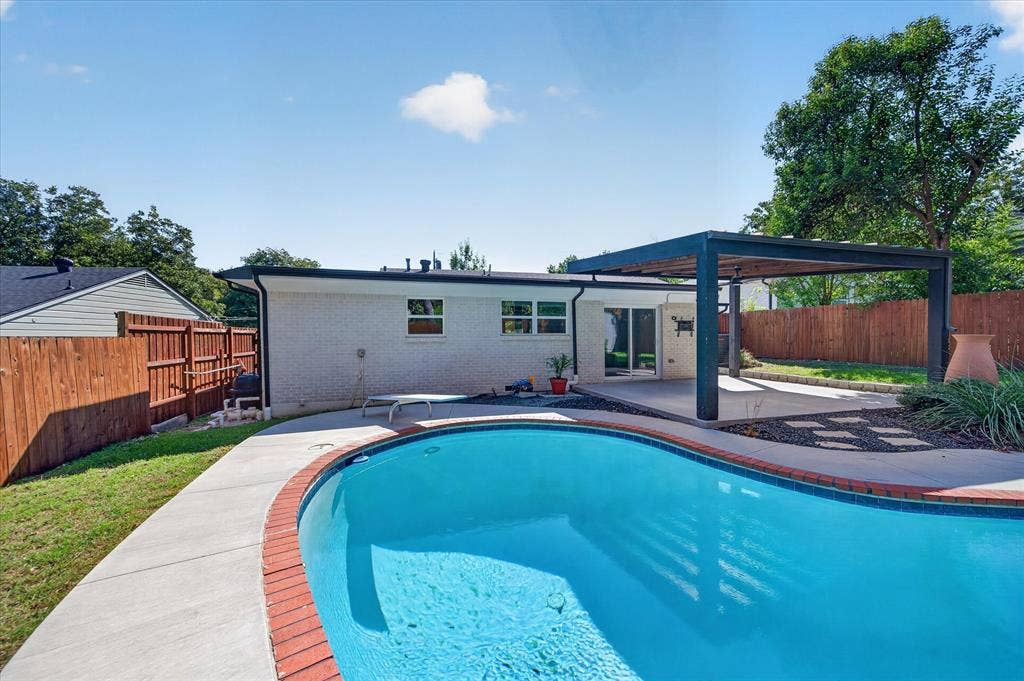 721 Owensons Drive, Dallas, TX 75224 721 Owensons Drive, Dallas, TX 75224