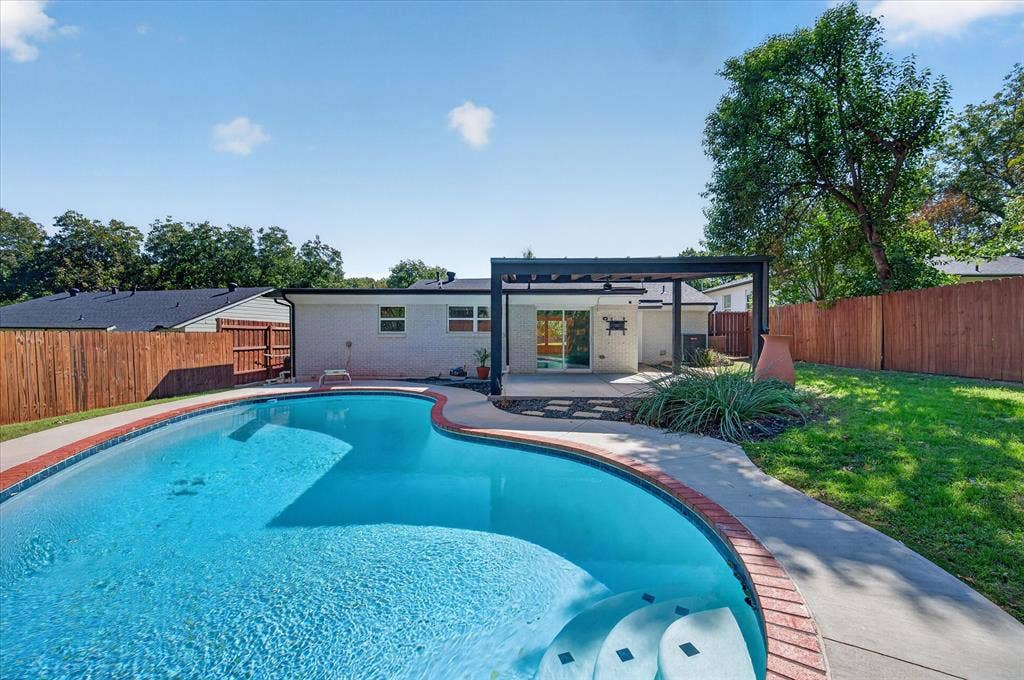 721 Owensons Drive, Dallas, TX 75224 721 Owensons Drive, Dallas, TX 75224
