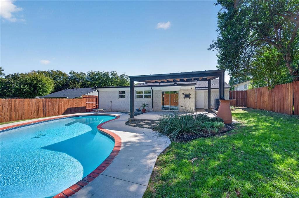 721 Owensons Drive, Dallas, TX 75224 721 Owensons Drive, Dallas, TX 75224