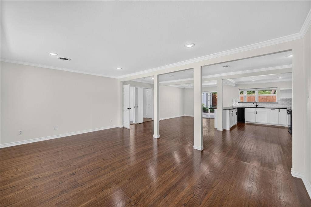 721 Owensons Drive, Dallas, TX 75224 721 Owensons Drive, Dallas, TX 75224