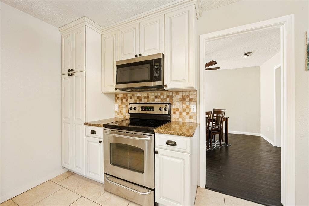 1508 Strawberry Circle, Irving, TX 75060 1508 Strawberry Circle, Irving, TX 75060