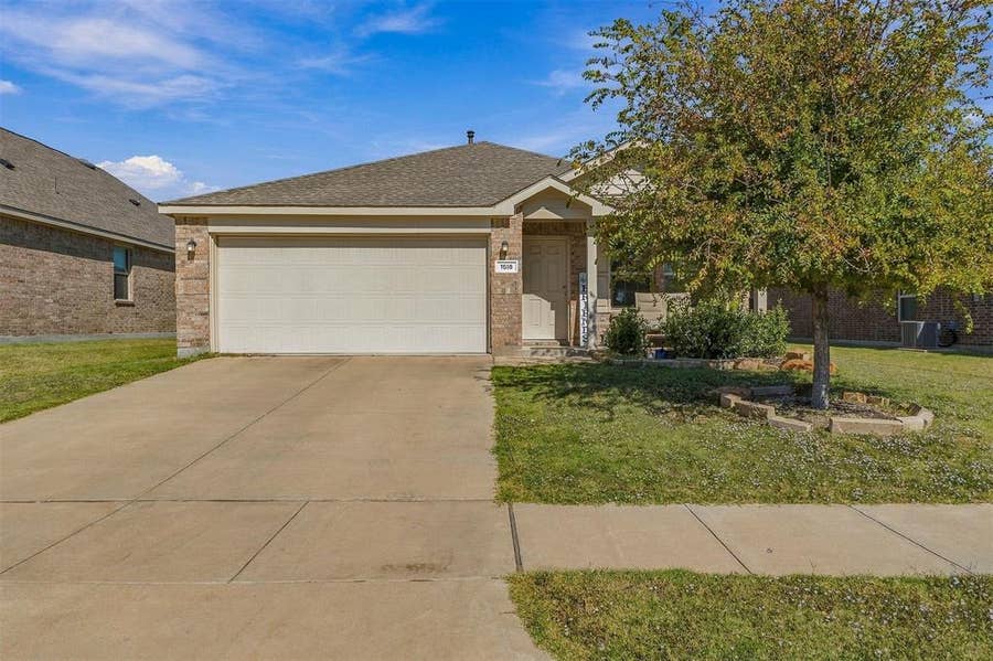 Property photo for 1516 Stonefield Drive, Anna, TX