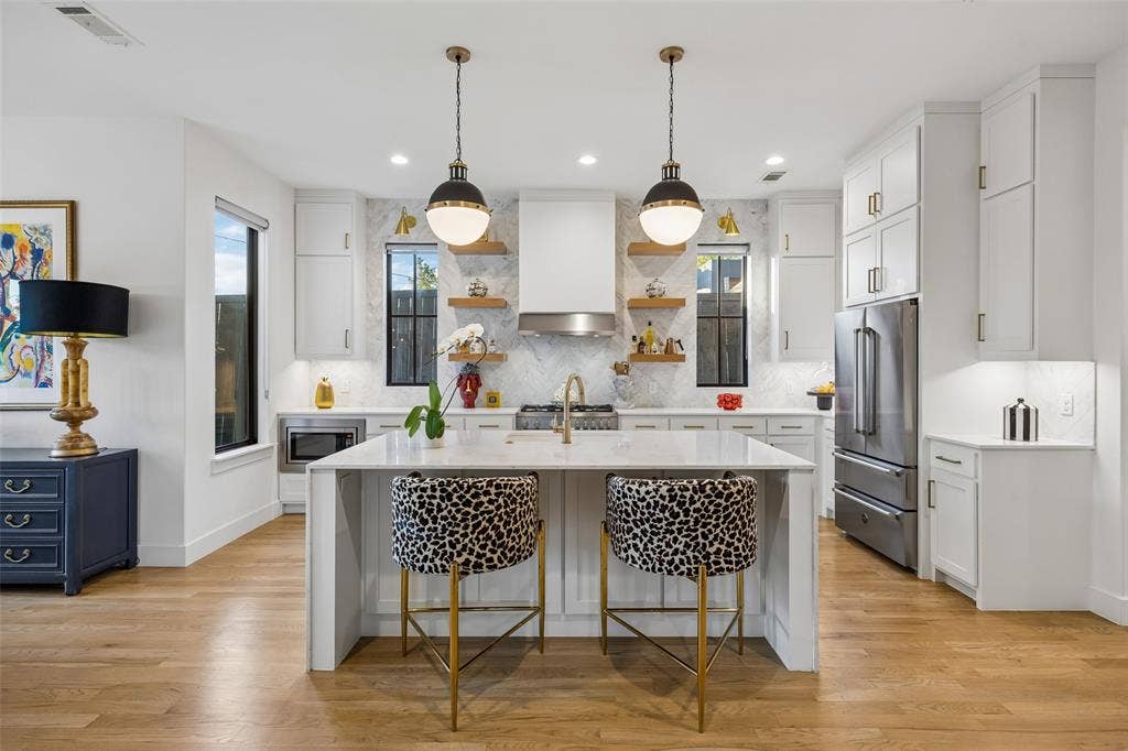 523 Cameron Avenue, Dallas, TX 75223 523 Cameron Avenue, Dallas, TX 75223