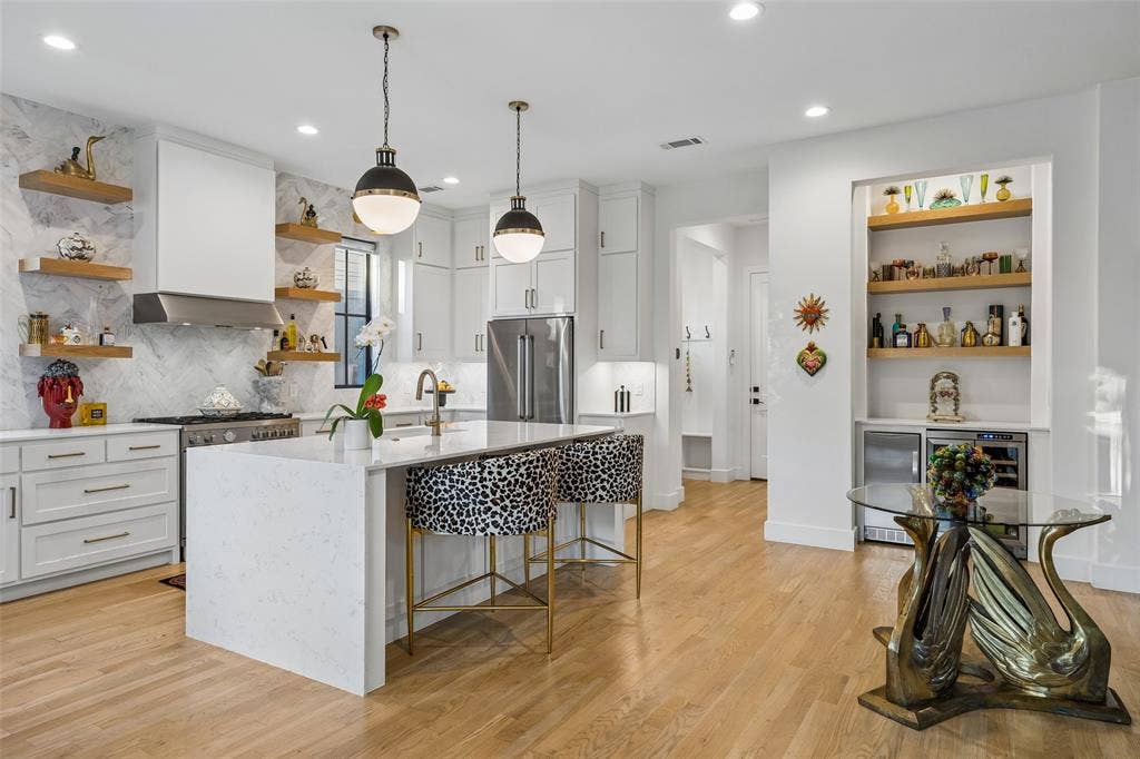 523 Cameron Avenue, Dallas, TX 75223 523 Cameron Avenue, Dallas, TX 75223