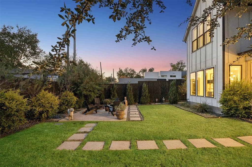 523 Cameron Avenue, Dallas, TX 75223 523 Cameron Avenue, Dallas, TX 75223