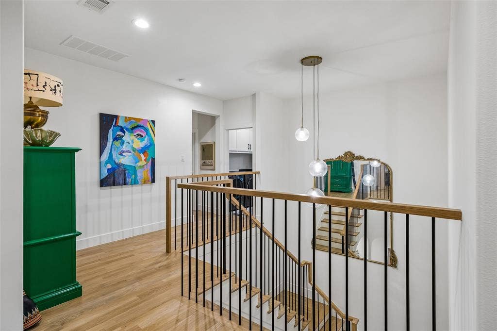 523 Cameron Avenue, Dallas, TX 75223 523 Cameron Avenue, Dallas, TX 75223