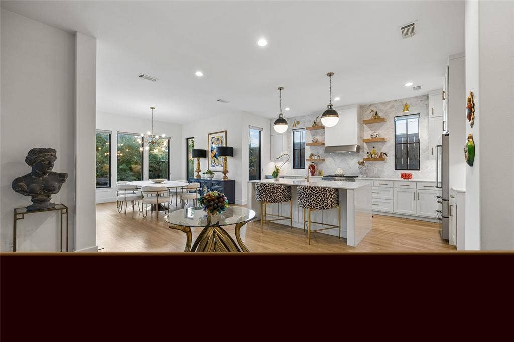 523 Cameron Avenue, Dallas, TX 75223 523 Cameron Avenue, Dallas, TX 75223