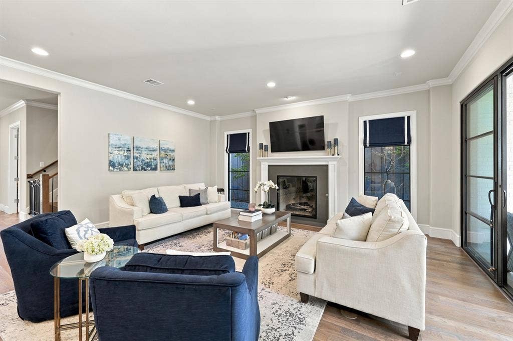 4112 Santa Barbara Drive, Dallas, TX 75214 4112 Santa Barbara Drive, Dallas, TX 75214