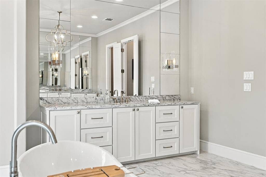 4112 Santa Barbara Drive, Dallas, TX 75214 4112 Santa Barbara Drive, Dallas, TX 75214