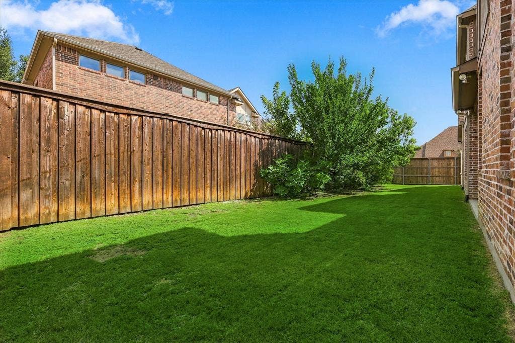 6200 Corsica Way, Plano, TX 75024 Large yard has space for a pool