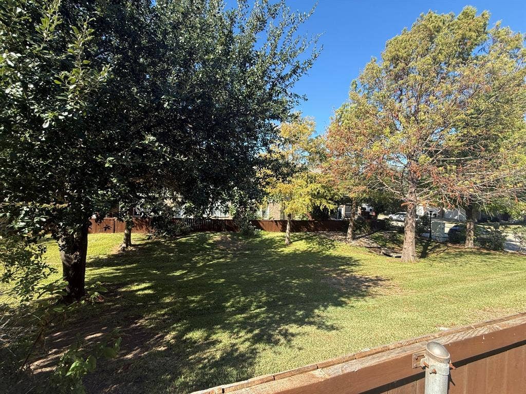 10017 Dryden Lane, Plano, TX 75025 10017 Dryden Lane, Plano, TX 75025