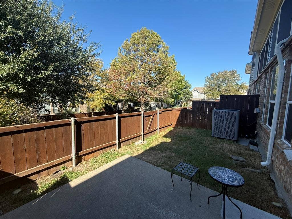 10017 Dryden Lane, Plano, TX 75025 10017 Dryden Lane, Plano, TX 75025