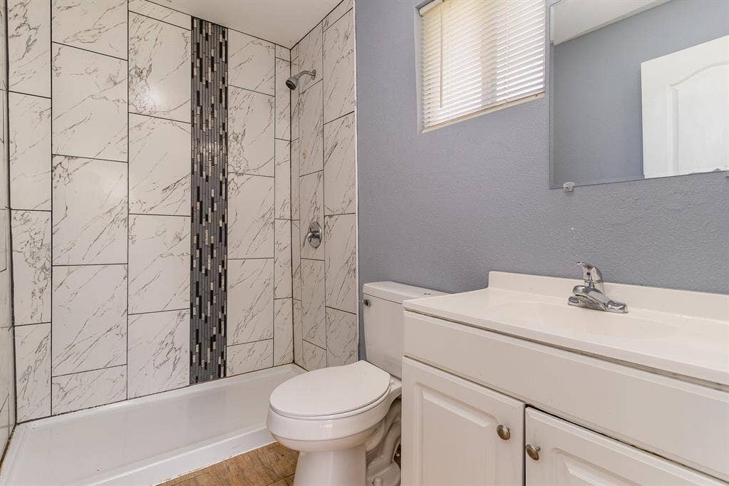 4621 Owenwood Avenue, Dallas, TX 75223 4621 Owenwood Avenue, Dallas, TX 75223