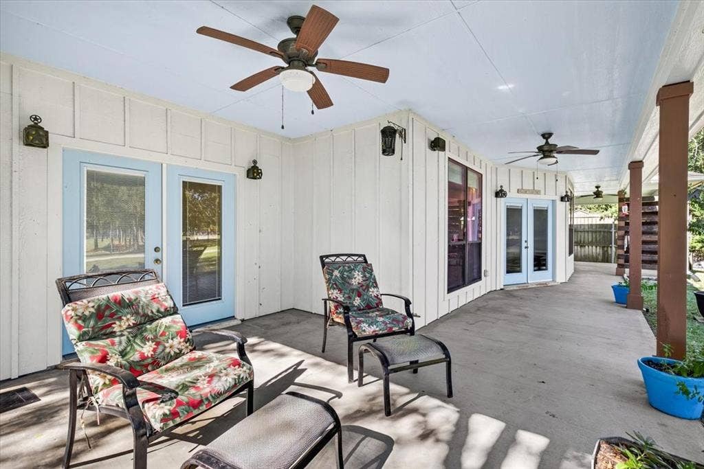 3410 Christina Court N, Athens, TX 75752 3410 Christina Court N, Athens, TX 75752