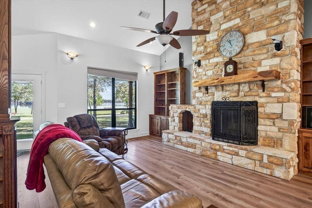 3410 Christina Court N, Athens, TX 75752 3410 Christina Court N, Athens, TX 75752