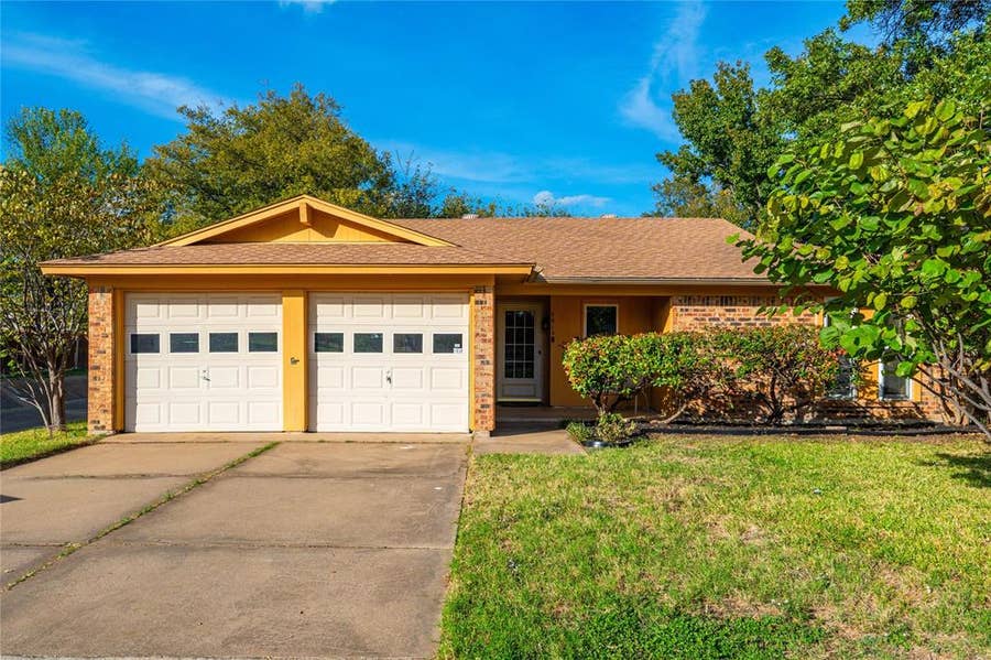Property photo for 6613 Starnes Road, Watauga, TX