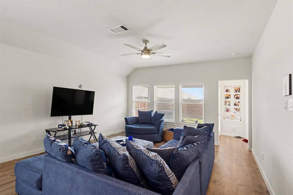 1566 Gentle Night Drive, Forney, TX 75126