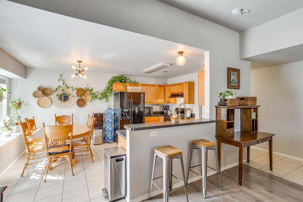 4002 Sapphire Lane, Granbury, TX 76049 4002 Sapphire Lane, Granbury, TX 76049