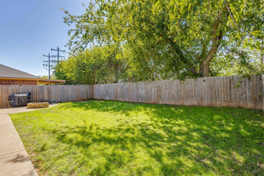 4002 Sapphire Lane, Granbury, TX 76049 4002 Sapphire Lane, Granbury, TX 76049