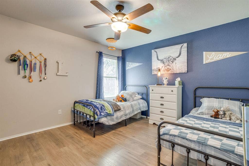 4002 Sapphire Lane, Granbury, TX 76049 4002 Sapphire Lane, Granbury, TX 76049