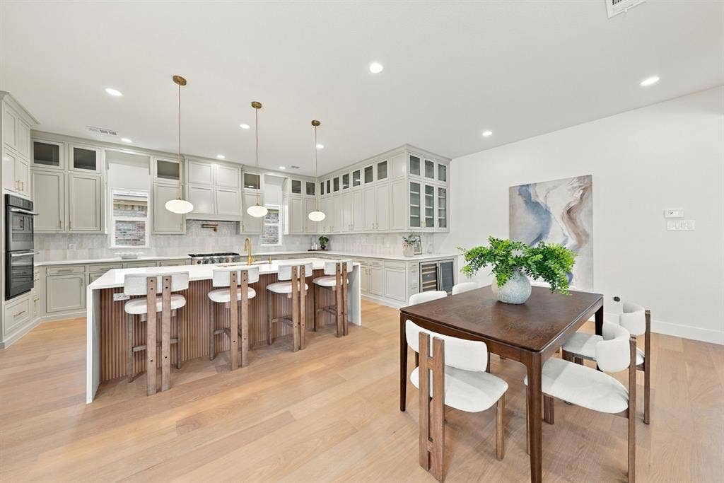 6803 Flanary Lane, Dallas, TX 75252