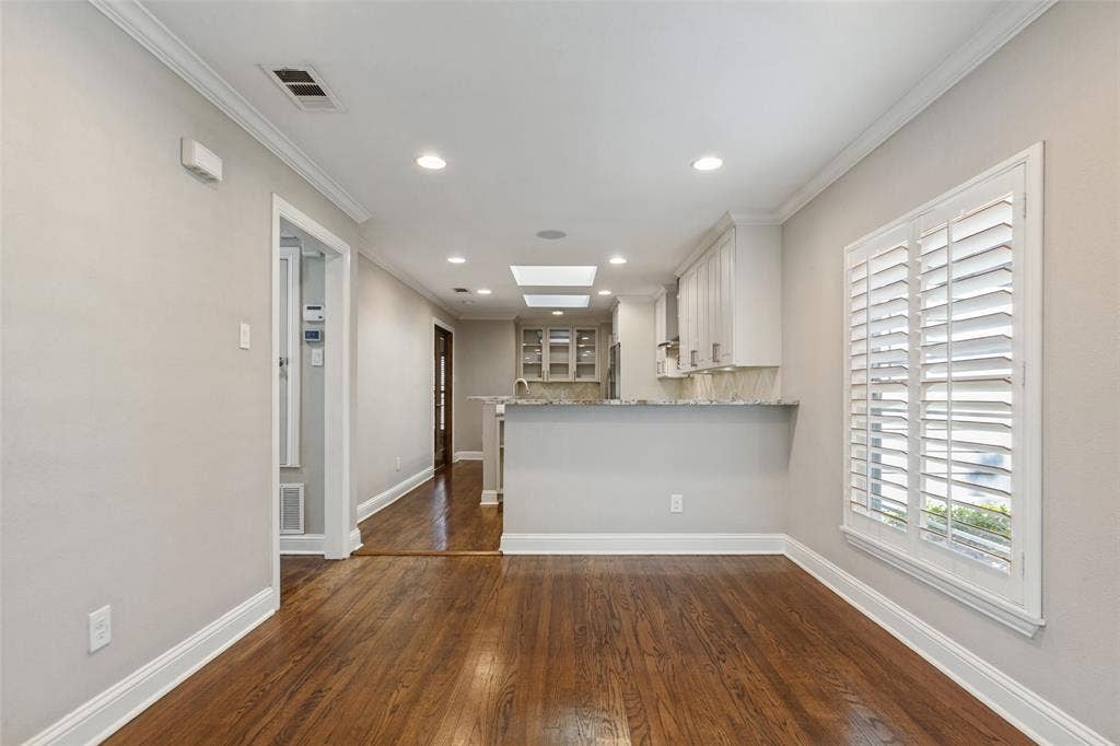 6507 Starling Circle, Dallas, TX 75209 Dining area opens to kitchen