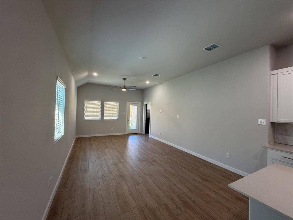 528 Green Gables Drive, Princeton, TX 75071 528 Green Gables Drive, Princeton, TX 75071