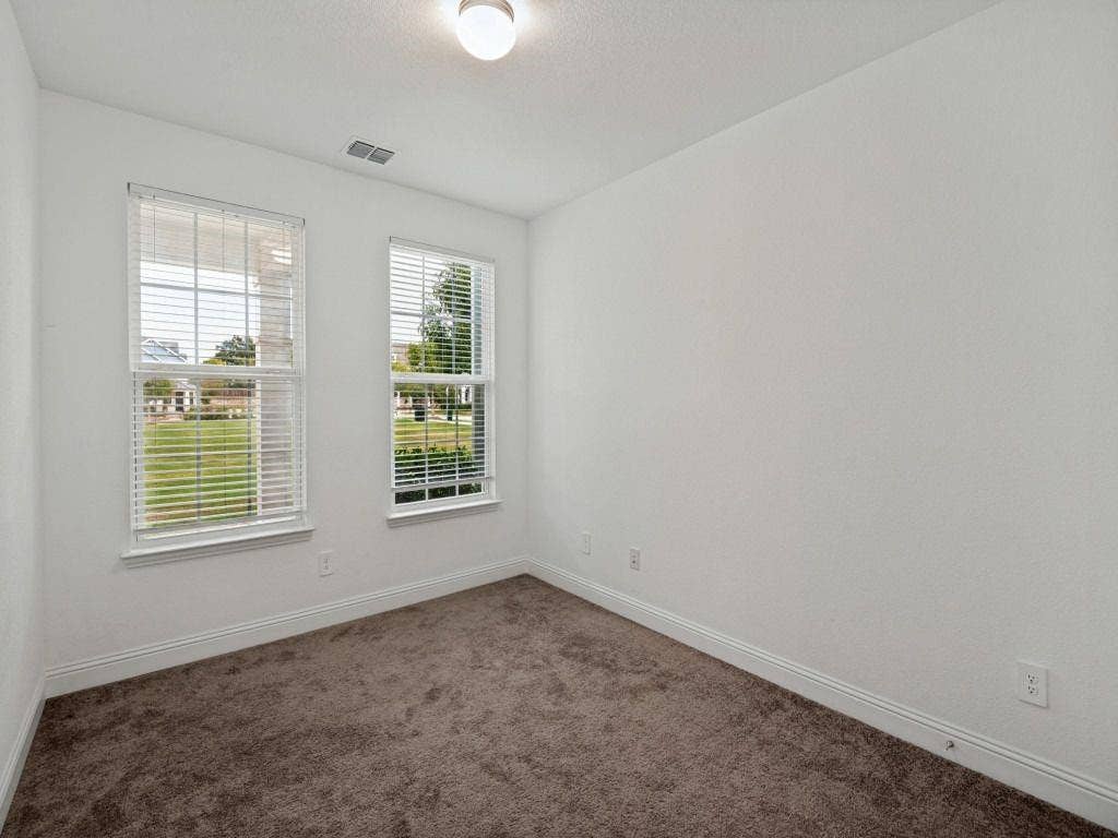 1024 Thomas Place, Carrollton, TX 75006 1024 Thomas Place, Carrollton, TX 75006