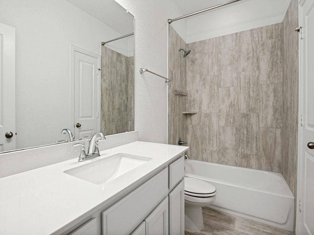 1024 Thomas Place, Carrollton, TX 75006 1024 Thomas Place, Carrollton, TX 75006