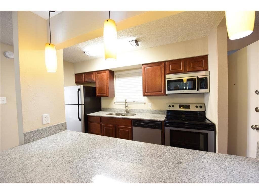 2833 Kings Road, #101, Dallas, TX 75219 2833 Kings Road, #101, Dallas, TX 75219