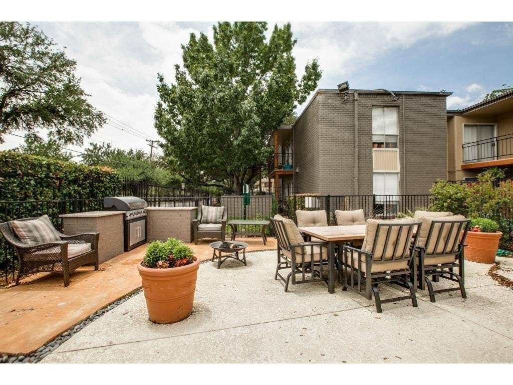 2833 Kings Road, #101, Dallas, TX 75219 2833 Kings Road, #101, Dallas, TX 75219