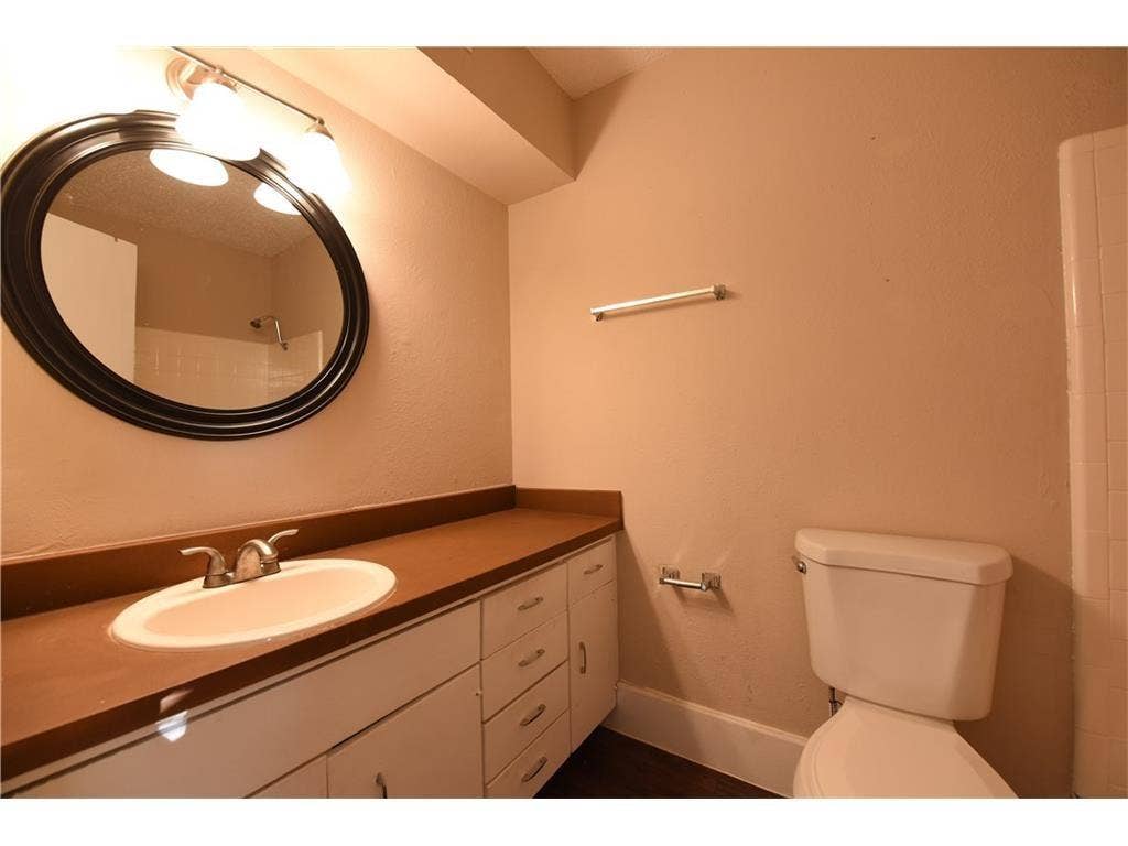 2833 Kings Road, #101, Dallas, TX 75219 2833 Kings Road, #101, Dallas, TX 75219