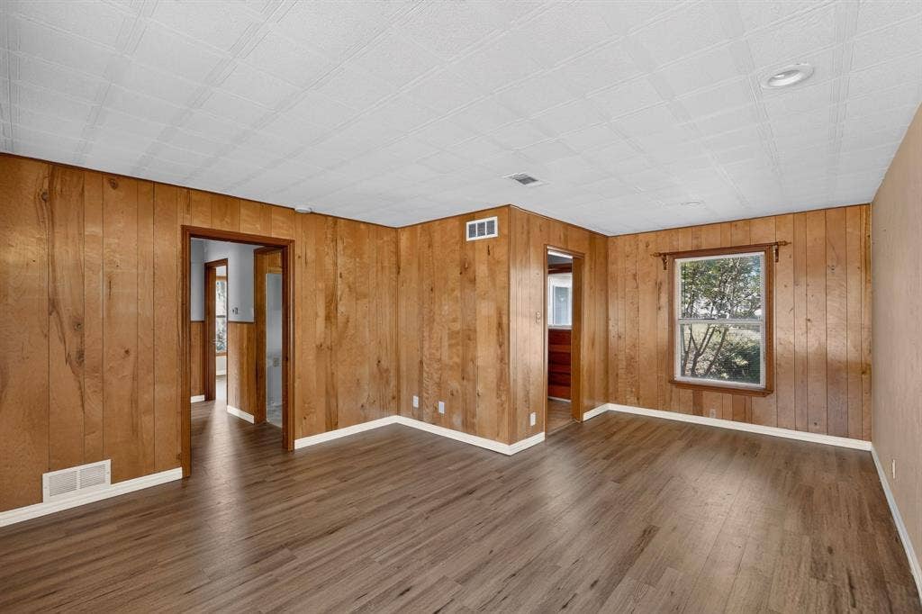 2053 Westchester Drive, Garland, TX 75041 2053 Westchester Drive, Garland, TX 75041