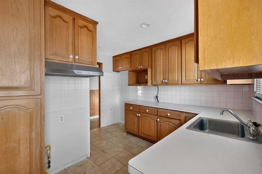 2053 Westchester Drive, Garland, TX 75041 2053 Westchester Drive, Garland, TX 75041