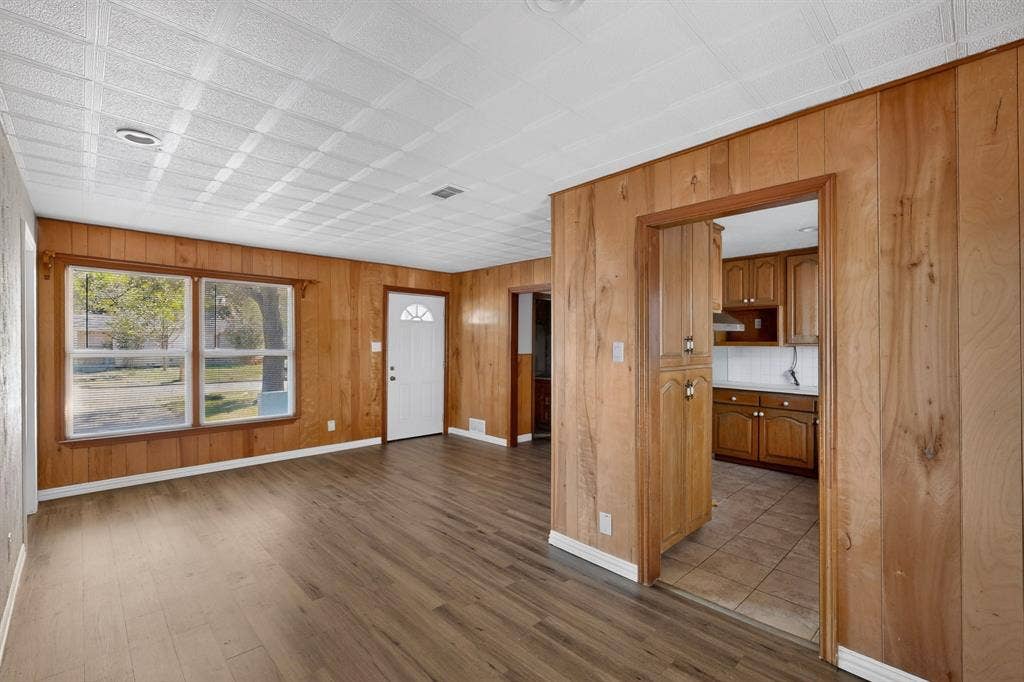 2053 Westchester Drive, Garland, TX 75041 2053 Westchester Drive, Garland, TX 75041