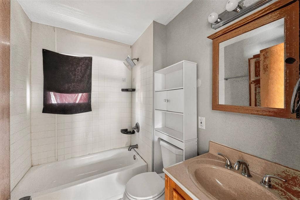 2053 Westchester Drive, Garland, TX 75041 2053 Westchester Drive, Garland, TX 75041