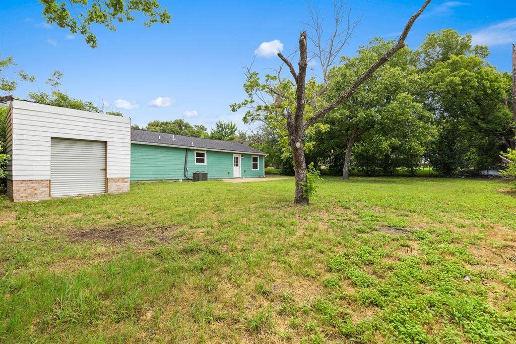 310 Lawndale Street, Waco, TX 76706 310 Lawndale Street, Waco, TX 76706