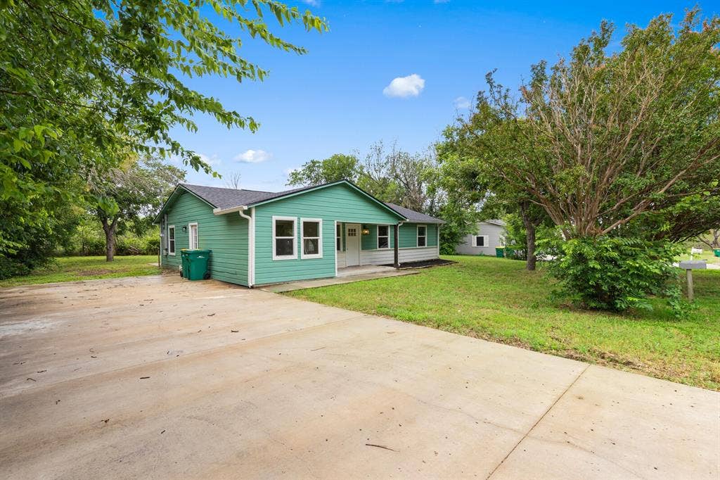 310 Lawndale Street, Waco, TX 76706 310 Lawndale Street, Waco, TX 76706