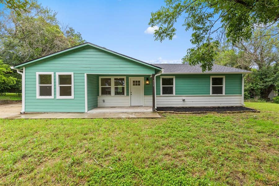 Property photo for 310 Lawndale Street, Waco, TX