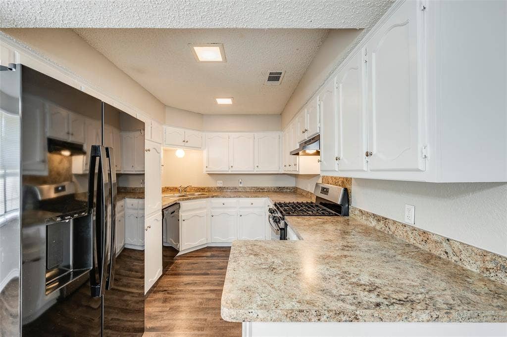 109 E Willow Lane, Princeton, TX 75407 109 E Willow Lane, Princeton, TX 75407